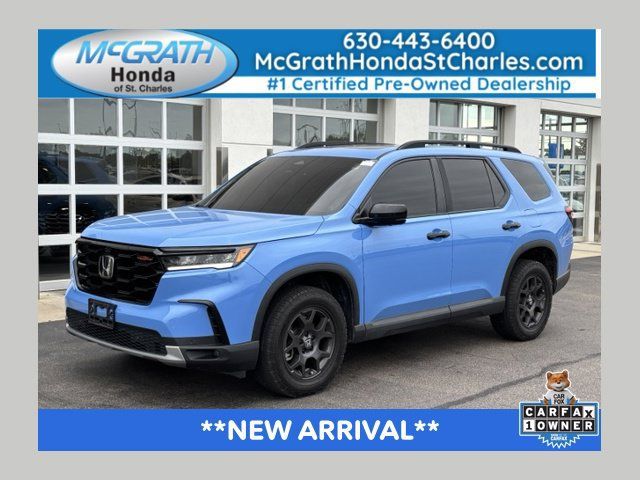 Certified 2025 Honda Pilot TrailSport image 1