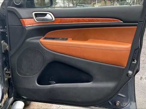 Used 2012 Jeep Grand Cherokee Overland w/ Mopar Chrome Edition Group image 24