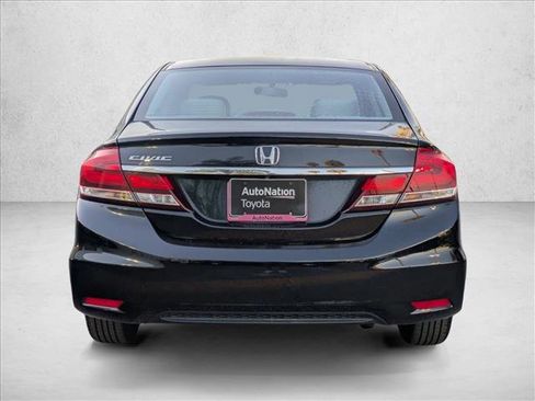 Used 2013 Honda Civic LX image 7