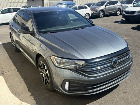 Used 2023 Volkswagen Jetta Sport FWD image 4