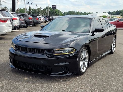 Used 2019 Dodge Charger R/T w/ Blacktop Package RWD image 10