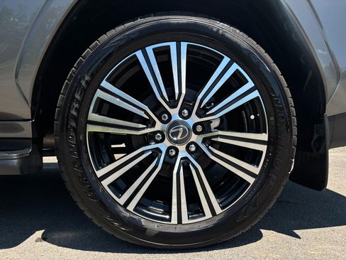 Used 2022 Lexus LX 600 4WD w/ Accessory Package (Z1) image 50