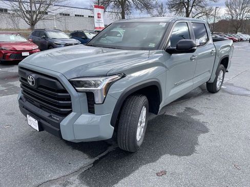 New 2026 Toyota Tundra SR5 AWD/4WD image 11
