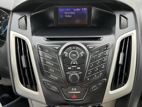 Used 2013 Ford Focus SE FWD image 14