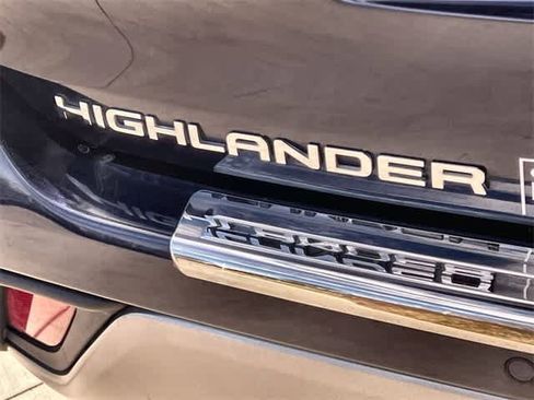Used 2023 Toyota Highlander Platinum image 8