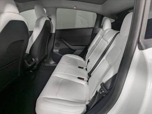 Used 2023 Tesla Model Y Long Range AWD/4WD image 16