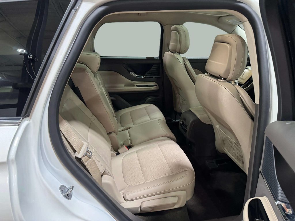 Certified 2020 Lincoln Corsair AWD w/ Premium Package image 24