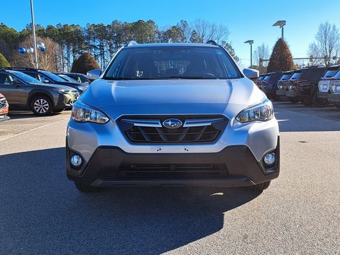 Used 2021 Subaru Crosstrek 2.0i Premium w/ Moonroof Package image 3