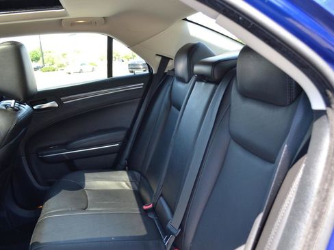 Used 2018 Chrysler 300 Touring L AWD/4WD image 47