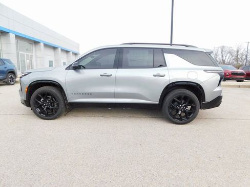 New 2026 Chevrolet Traverse RS w/ LPO, Floor Liner Package image 6