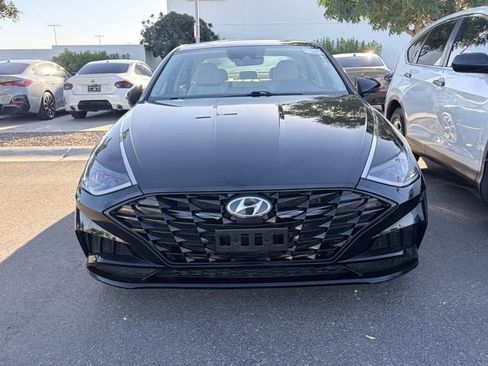 Used 2021 Hyundai Sonata SEL FWD image 2