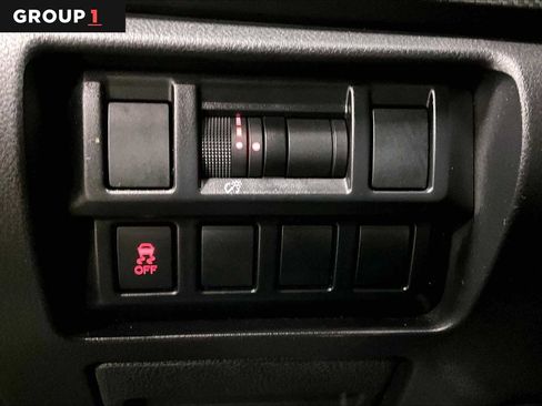 Certified 2021 Subaru Impreza 2.0i image 33