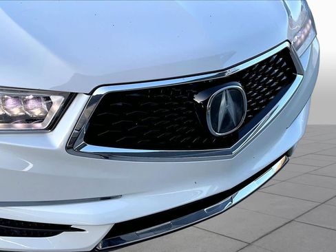Used 2020 Acura MDX FWD image 33