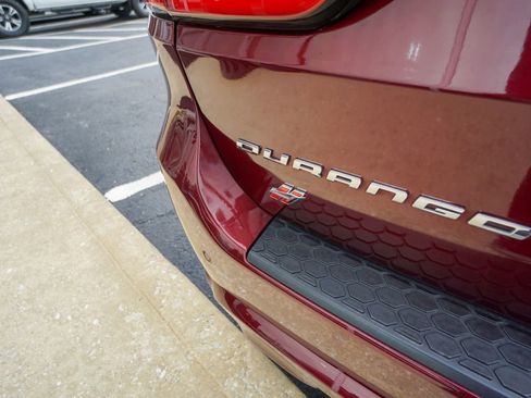 Used 2024 Dodge Durango GT image 9