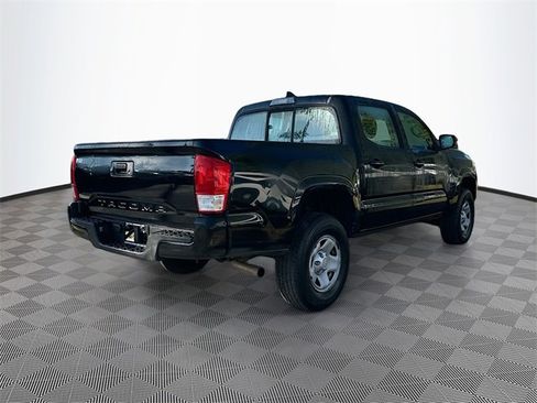 Used 2016 Toyota Tacoma SR image 7