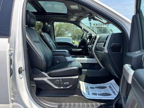 Used 2019 Ford F250 Lariat w/ Lariat Ultimate Package AWD/4WD image 31