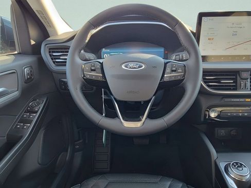 New 2023 Ford Escape SE w/ PHEV Premium Package image 30
