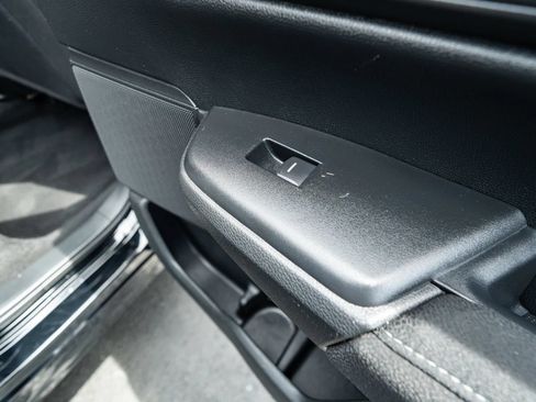 Used 2018 Honda CR-V LX image 21