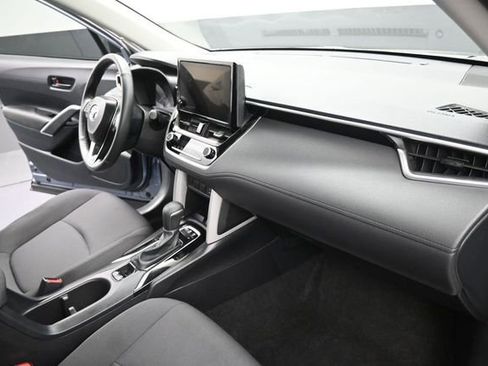 Used 2024 Toyota Corolla Cross LE FWD image 16