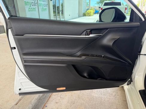 Used 2022 Toyota Camry XSE w/ Navigation Package FWD image 36