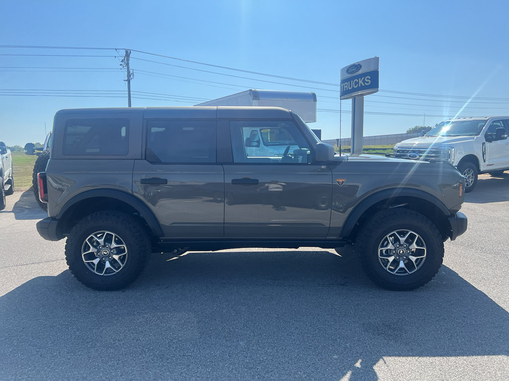 Certified 2025 Ford Bronco Badlands AWD/4WD image 23
