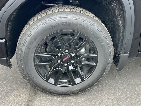 New 2026 GMC Sierra 1500 Elevation image 9