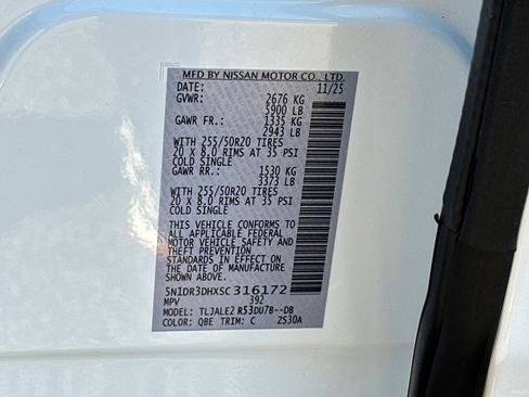 New 2025 Nissan Pathfinder Platinum image 36