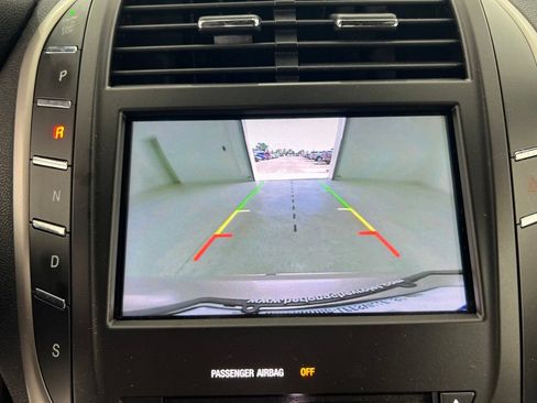 Used 2015 Lincoln MKC FWD w/ Equipment Group 101A Select image 13