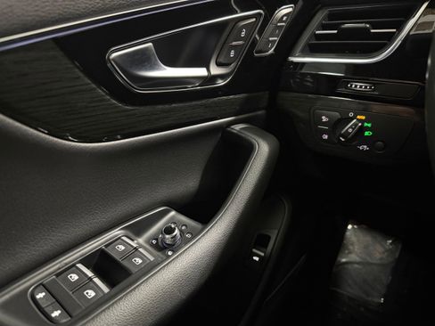 Used 2019 Audi Q7 3.0T Premium Plus image 6