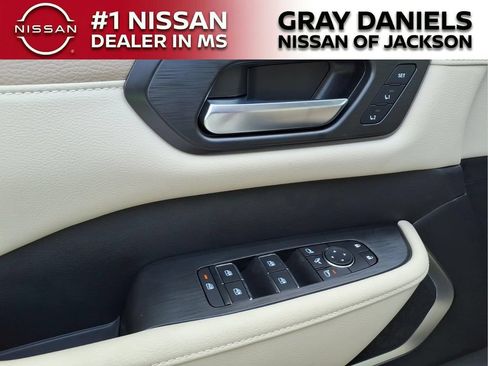 New 2026 Nissan Armada Platinum AWD/4WD image 13