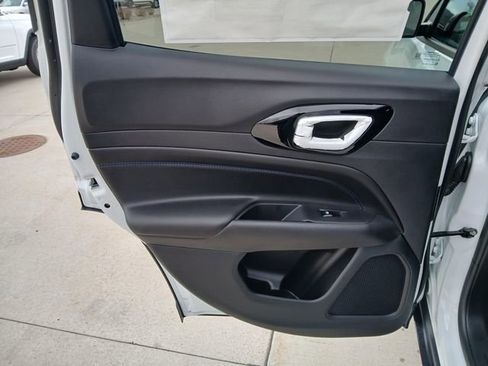 New 2026 Jeep Compass Limited image 13