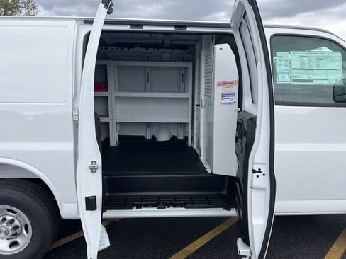 New 2025 Chevrolet Express 2500 Work Van w/ Driver Convenience Package image 17