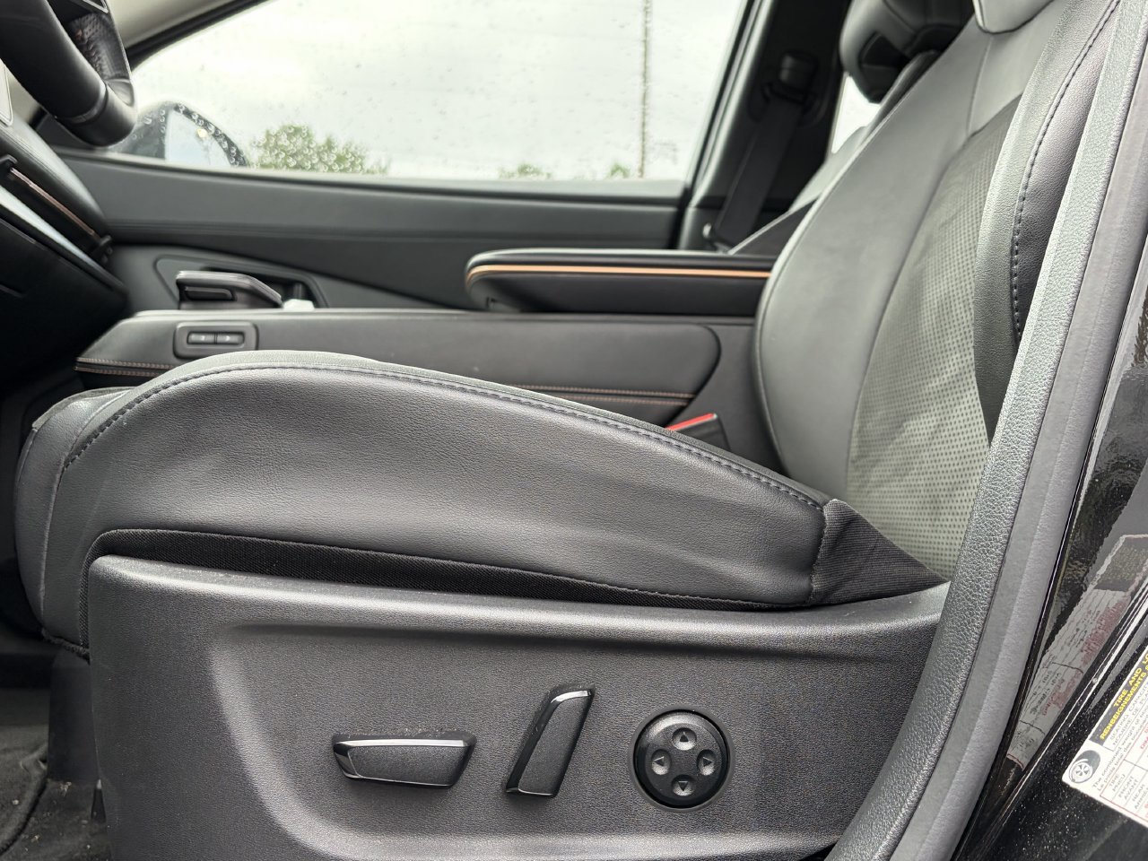 Certified 2024 Nissan Ariya AWD image 15