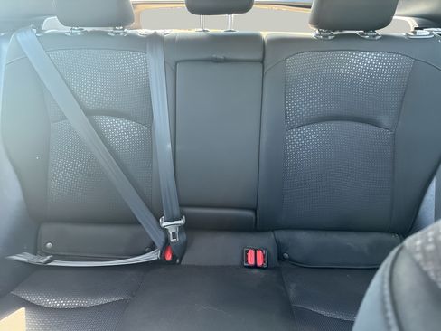 Used 2022 Toyota Prius LE FWD image 8