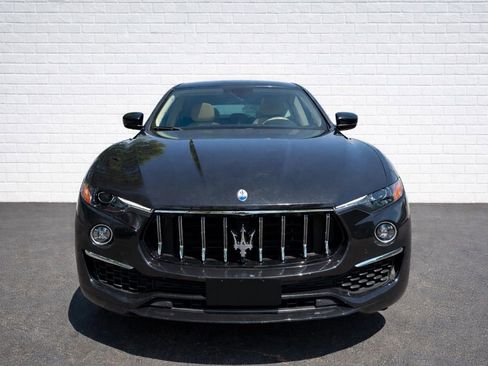 Used 2022 Maserati Levante GT AWD/4WD image 2