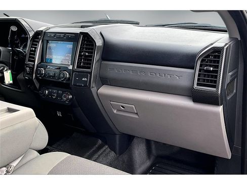 Used 2019 Ford F250 XL w/ STX Appearance Package AWD/4WD image 27