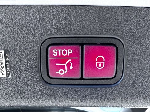 Certified 2023 Mercedes-Benz GLC 300 image 32