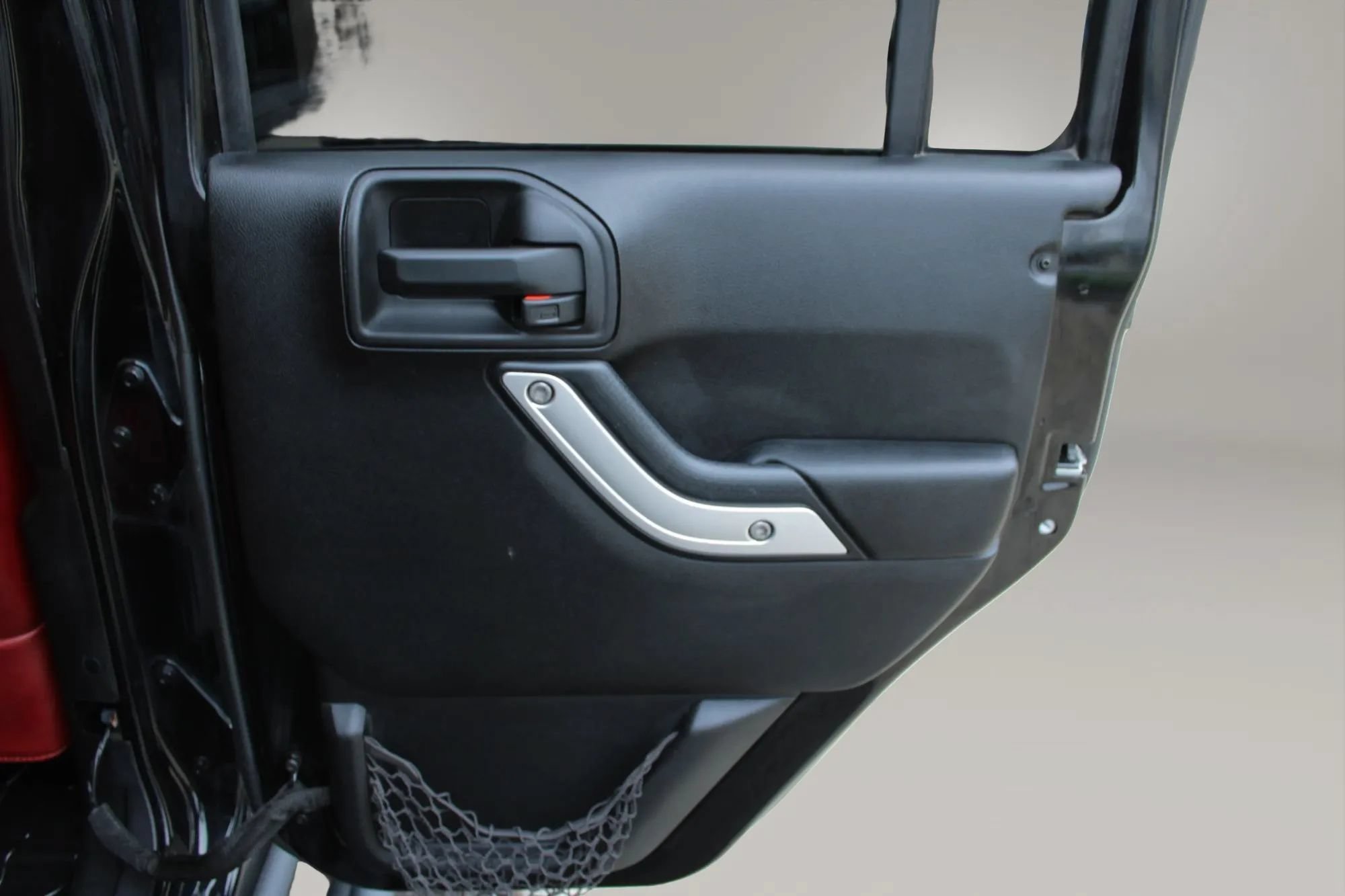 Used 2013 Jeep Wrangler Unlimited Rubicon AWD/4WD image 24