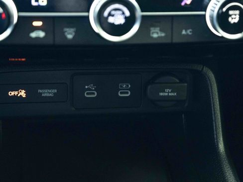 Used 2025 Honda Civic Sport image 34