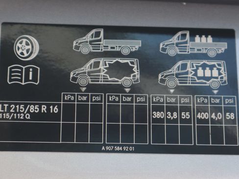 Used 2020 Mercedes-Benz Sprinter 3500 image 50