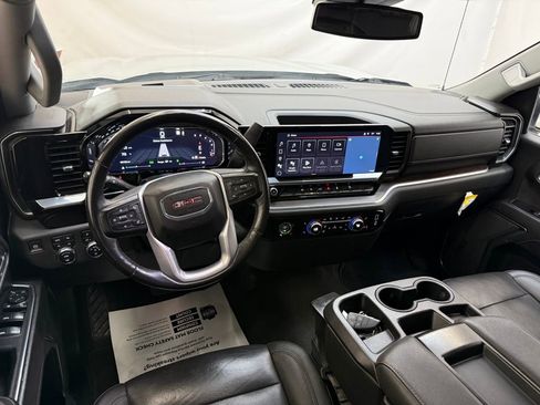 Used 2022 GMC Sierra 1500 SLT w/ X31 Off-Road Package image 13