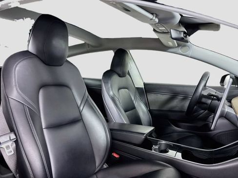 Used 2018 Tesla Model 3 Long Range RWD image 26