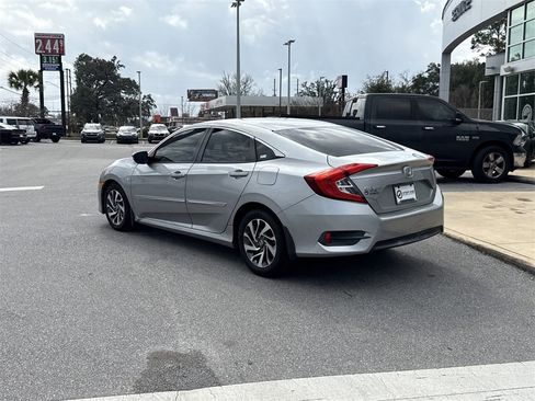 Used 2016 Honda Civic EX image 6
