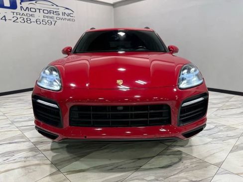 Used 2021 Porsche Cayenne S image 2