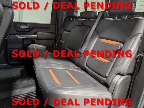 Used 2020 GMC Sierra 2500 AT4 w/ AT4 Premium Package AWD/4WD image 19