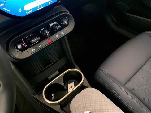 Certified 2025 MINI Cooper S image 22