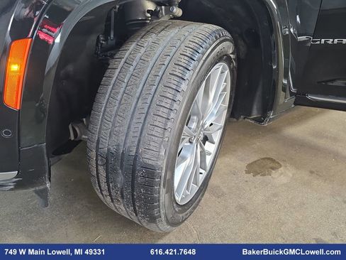 Used 2022 Jeep Grand Cherokee L Summit w/ Advanced Protech Group IV image 38