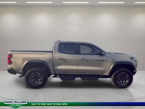 Used 2024 Chevrolet Colorado ZR2 w/ ZR2 Convenience Package III AWD/4WD image 5