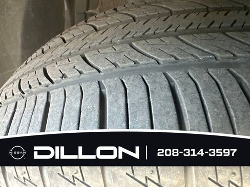 Used 2025 Nissan Rogue SV AWD/4WD image 17