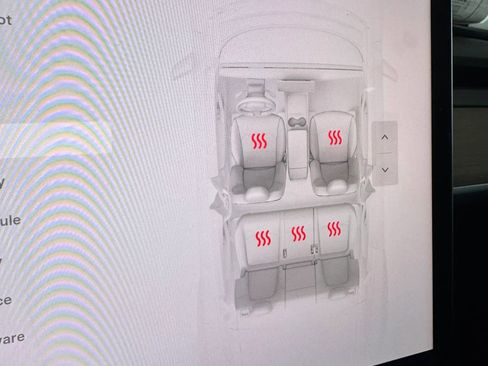 Used 2024 Tesla Model Y Long Range image 29